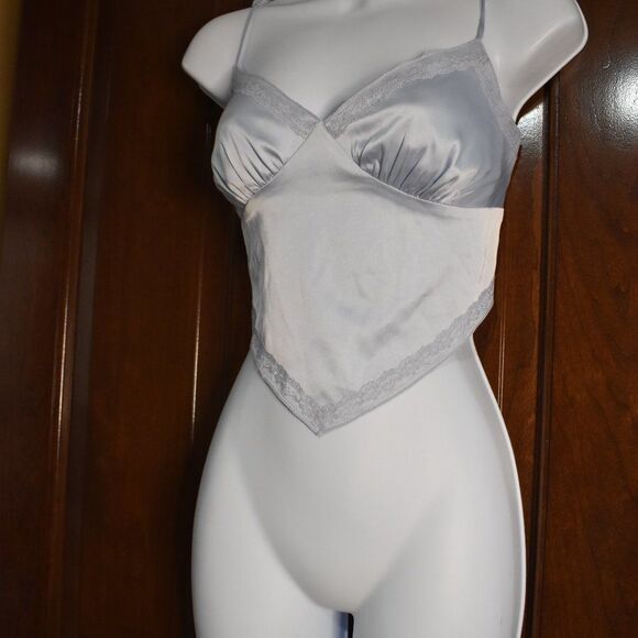 Brooklyn Karma Blue Satin Cropped Lace Trim V Neck Strappy Blouse Size Medium - Picture 5 of 12